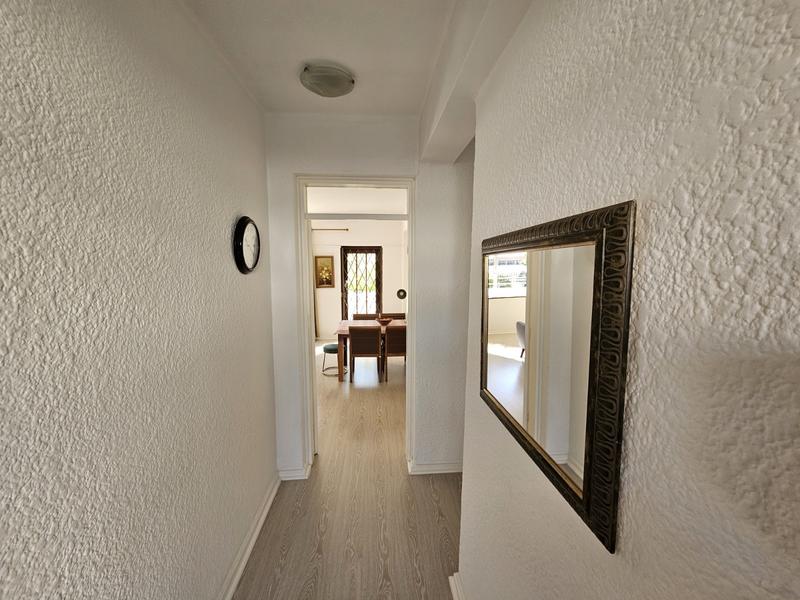 1 Bedroom Property for Sale in Rondebosch Western Cape